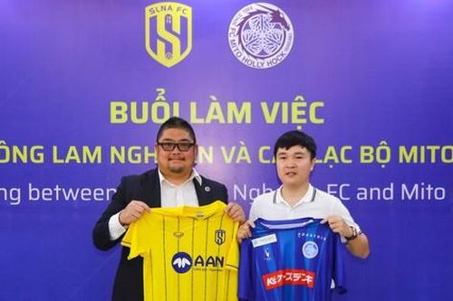 CLB SLNA bàn hợp tác toàn diện cùng CLB Mito Hollyhock