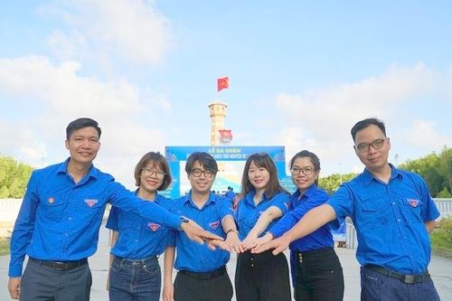 Đoàn Thanh niên Tập đoàn tham gia Chiến dịch Thanh niên tình nguyện hè 2023