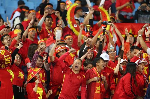 Tuyển Việt Nam: Bao giờ đấu được với Argentina và Messi như Indonesia?