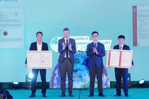 Nhà máy và trang trại của Vinamilk đạt chứng nhận trung hòa carbon