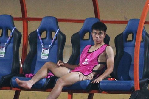 Văn Đô lật cổ chân, lỡ cơ hội lên tuyển