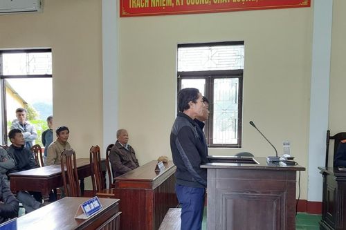 Buộc thôi việc Phó Giám đốc đăng ký đất đai ở Quảng Trị vì tham nhũng