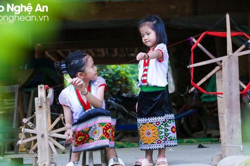 Ngày hè 'học mà chơi' của trẻ em huyện Kỳ Sơn