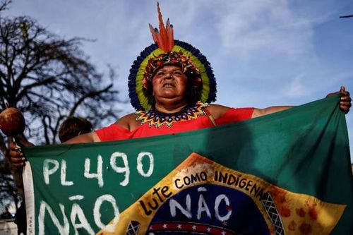Hạ viện Brazil thông qua dự luật hạn chế công nhận vùng đất bản địa
