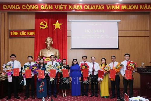 Bắc Kạn: Công bố quyết định luân chuyển, điều động, bổ nhiệm cán bộ
