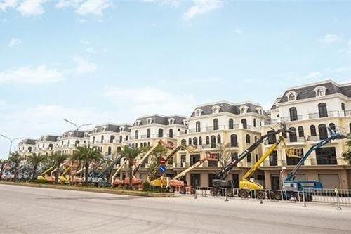 Làn sóng đổi chủ dự án bất động sản sau khủng hoảng nợ