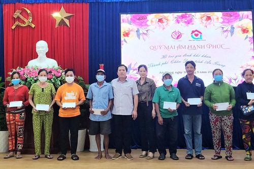 368 hộ nghèo, cận nghèo TP. Châu Đốc được hỗ trợ từ Quỹ Mái ấm hạnh phúc