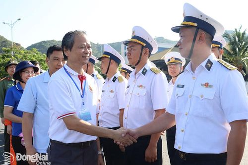 Kết thúc tốt đẹp hải trình thăm, động viên quân dân huyện đảo Trường Sa và Nhà giàn DK1