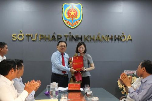 Bà Hoàng Thị Mỹ Hạnh giữ chức vụ Phó Giám đốc Sở Tư pháp