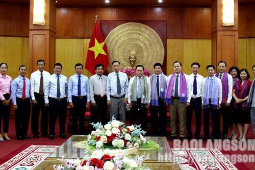 Chủ tịch UBND tỉnh tiếp và làm việc với Đoàn đại biểu cấp cao Hội đồng Quốc gia Mặt trận Đoàn kết Phát triển Tổ quốc Campuchia