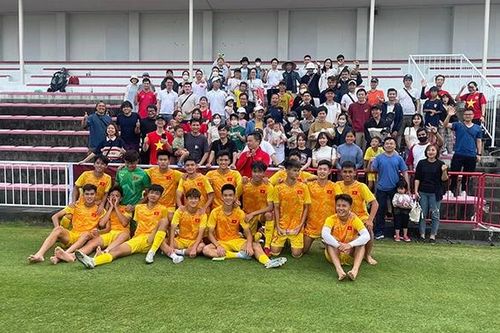 Vi Đình Thượng lập công, đội tuyển U17 Việt Nam thắng U18 Honda FC 3-1