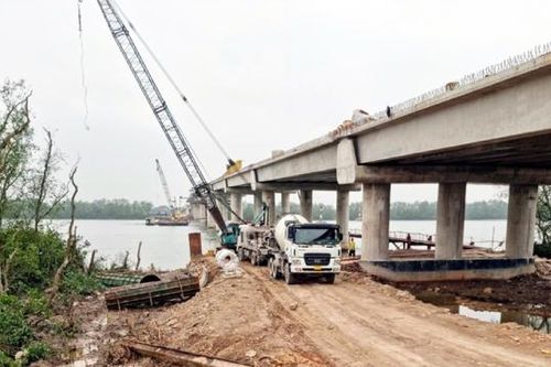 Quảng Ninh: Nan giải vấn đề thiếu đất san nền, thiếu nơi đổ thải
