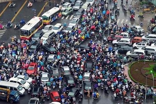 Hà Nội mở đợt cao điểm truyền thông ''Hãy tuân thủ tốc độ quy định''