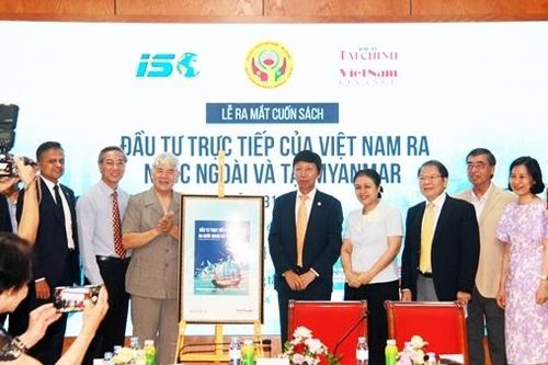 Lần đầu tiên có sách về đầu tư trực tiếp của Việt Nam ra nước ngoài