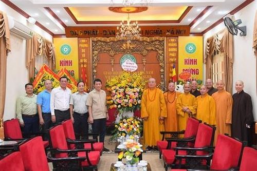Lãnh đạo Bộ Công an chúc mừng nhân dịp Đại lễ Phật đản Phật lịch 2567