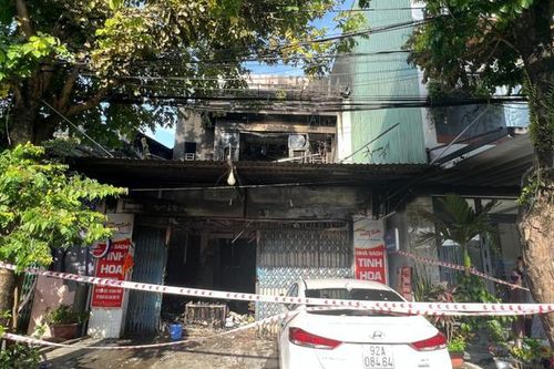 Nhân chứng kể lại phút giây bất lực trong vụ cháy khiến 2 vợ chồng chủ nhà sách thiệt mạng