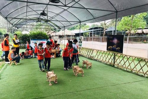 Phụ huynh đôn đáo tìm nơi trông con khi trẻ nghỉ hè