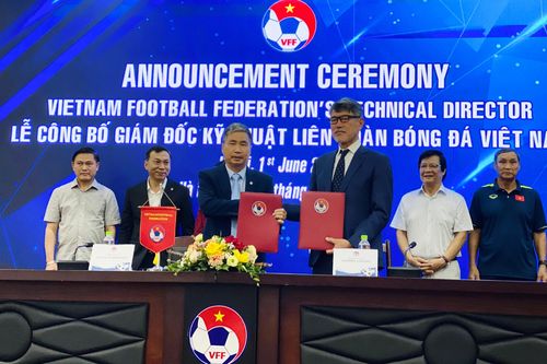 Cựu tuyển thủ Nhật Bản làm 'quân sư' cho VFF