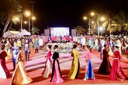 6000 người tham gia Lễ hội áo dài tại Festival Biển Nha Trang 2023