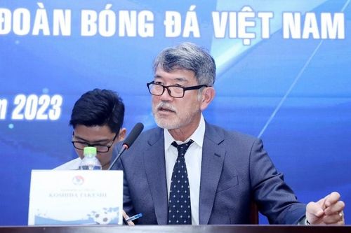 Tân GĐKT VFF: Hy vọng giúp Việt Nam dự World Cup 2026 hoặc 2030