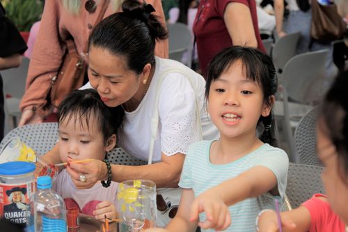 Sôi động thị trường sách thiếu nhi dịp hè