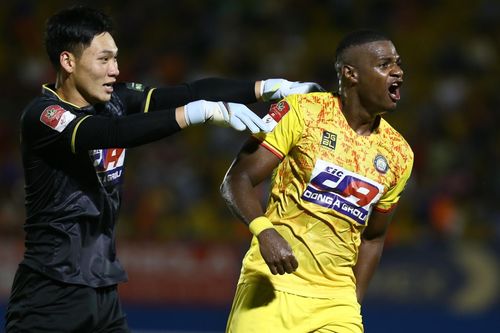 Thanh Hóa suýt thua trận đầu ở V.League 2023