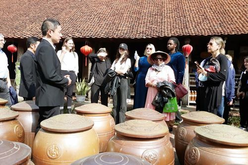 Sơn Tây cần có 'nhạc trưởng' cầm trịch hoạt động du lịch