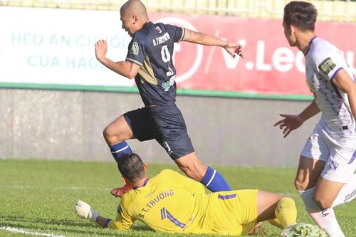 HLV Bandovic: 'Hà Nội FC đang có quá nhiều vấn đề'