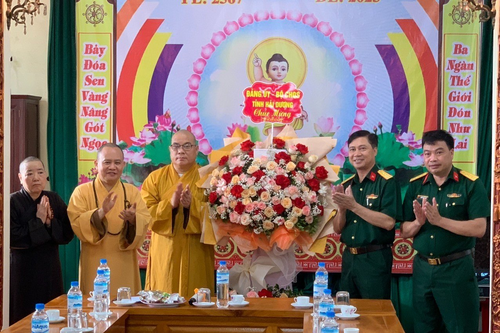 Bộ CHQS tỉnh Hải Dương chúc mừng Ban Trị sự giáo hội Phật giáo Việt Nam tỉnh