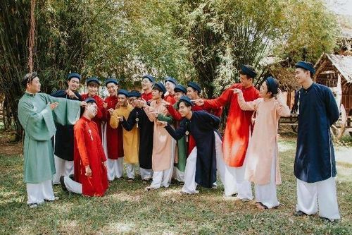 Giới trẻ nói gì về đề xuất áo ngũ thân là lễ phục truyền thống?