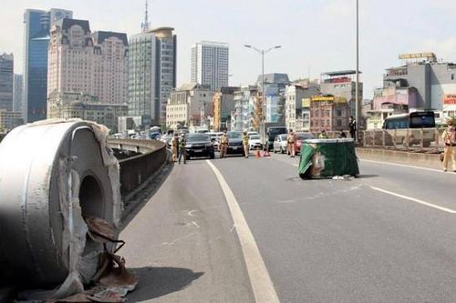 Tăng cường xử lý vi phạm tải trọng xe, hàng hóa chằng buộc sơ sài