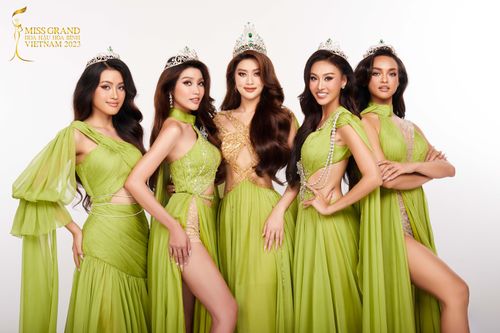 Dàn Hoa, Á hậu Miss Grand Vietnam 2022 khoe ảnh cực 'cháy'