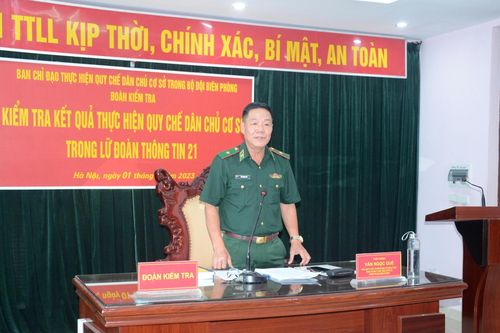 Kiểm tra kết quả thực hiện Quy chế dân chủ cơ sở tại Lữ đoàn Thông tin 21 BĐBP