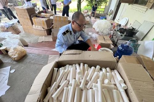 Hà Nội phát hiện cơ sở sản xuất thực phẩm chức năng giả, số lượng rất lớn