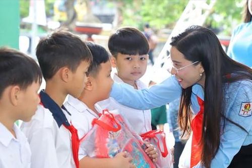 Bồi dưỡng năng khiếu, trang bị kỹ năng an toàn