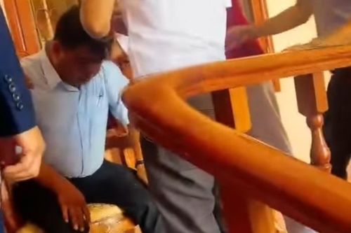 Giám đốc Trung tâm Văn hóa ở Bình Định đột tử khi đang phát biểu