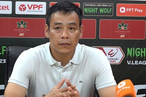 Tụt xuống hạng 11, HLV Sông Lam Nghệ An đau đầu và áp lực