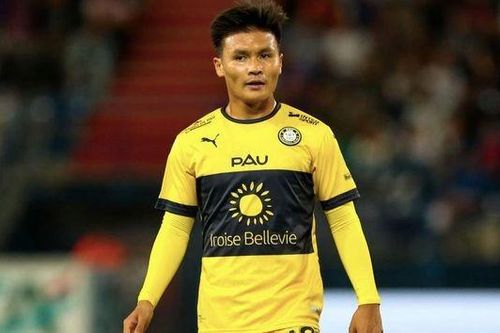 Pau FC căng mình trụ hạng, Quang Hải chưa rõ tương lai; Câu lạc bộ Hà Nội nối dài chuỗi trận thất vọng
