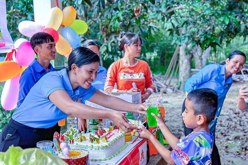 Ngày Quốc tế Thiếu nhi ý nghĩa cho trẻ em đồng bào dân tộc thiểu số Khmer xã Lương Phi