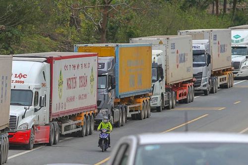 Bộ Công Thương quyết liệt gỡ khó, thúc đẩy thông quan nông sản tại các cửa khẩu