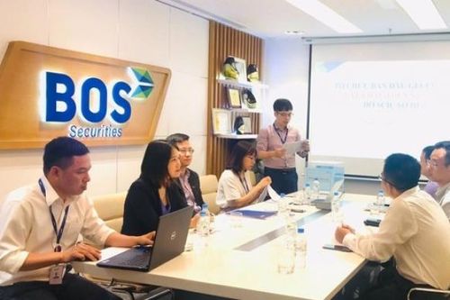 Tiếp tục khiển trách Công ty Chứng khoán BOS do chậm báo cáo