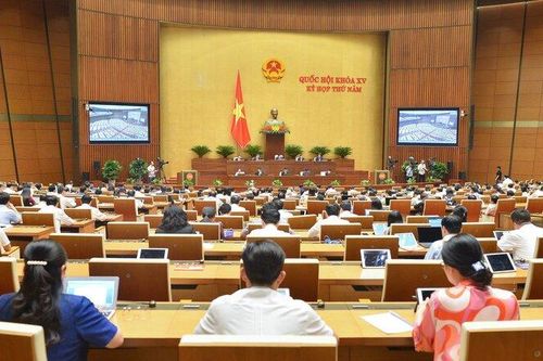 Quốc hội tiếp tục thảo luận về tình hình kinh tế - xã hội, giảm thuế GTGT