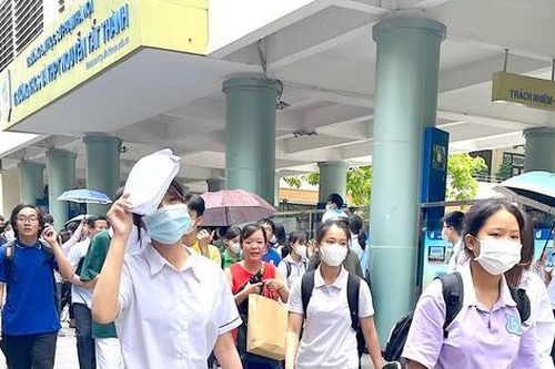 Gợi ý đáp án môn Toán điều kiện thi lớp 10 chuyên Sư phạm