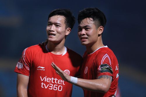Viettel thắng dễ SLNA trên sân nhà