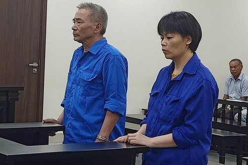 Cặp đôi 'tung hứng' tước đoạt ước mơ của hàng trăm người dân nghèo