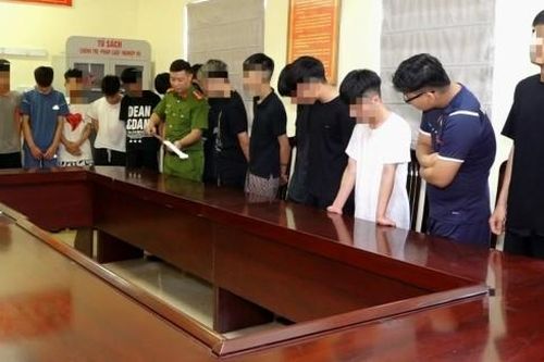 Truy bắt nhóm đối tượng 'cháy phố', vô cớ chém người giữa đêm khuya