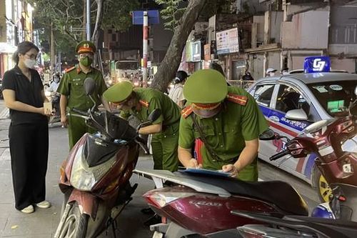 Xóa sổ 'chợ đêm' trên phố Chùa Bộc