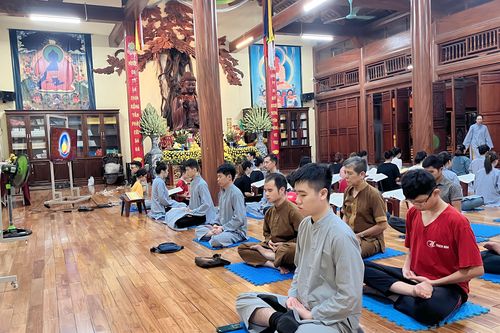 Khơi nguồn yêu thương cho giới trẻ