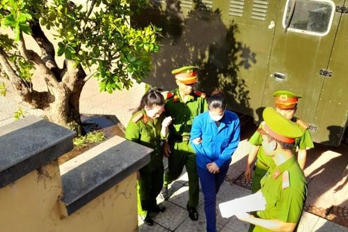 Làm ăn thua lỗ, lừa chiếm đoạt tiền của nhiều người để trả nợ