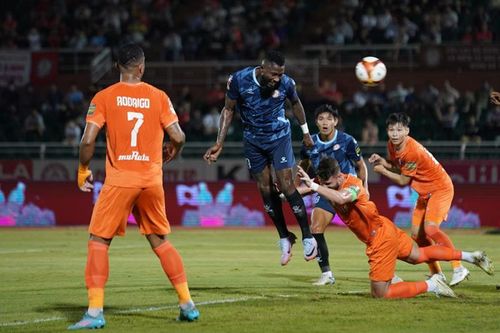 Giai đoạn 1 V.League 1-2023 trôi dần về cuối: Cô đơn đôi khi... thật tốt!